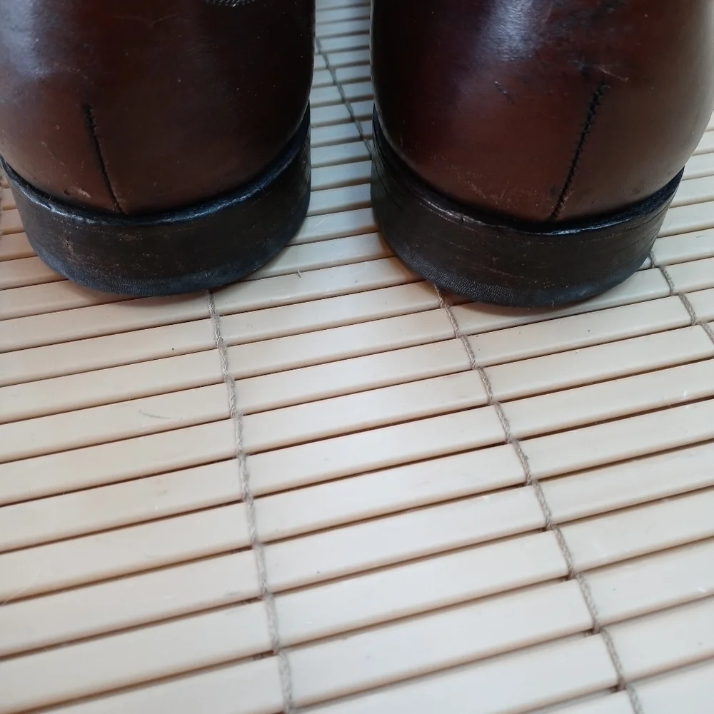 Florsheim Imperial men's brown leather wingtip Oxford. Sz 9D. 163pm